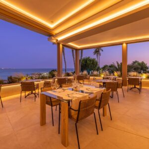 La Brezza, Crowne Plaza Limassol